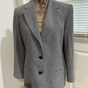 Emanuel Ungaro cotton blend Black and White Striped Blazer size 6/8 US